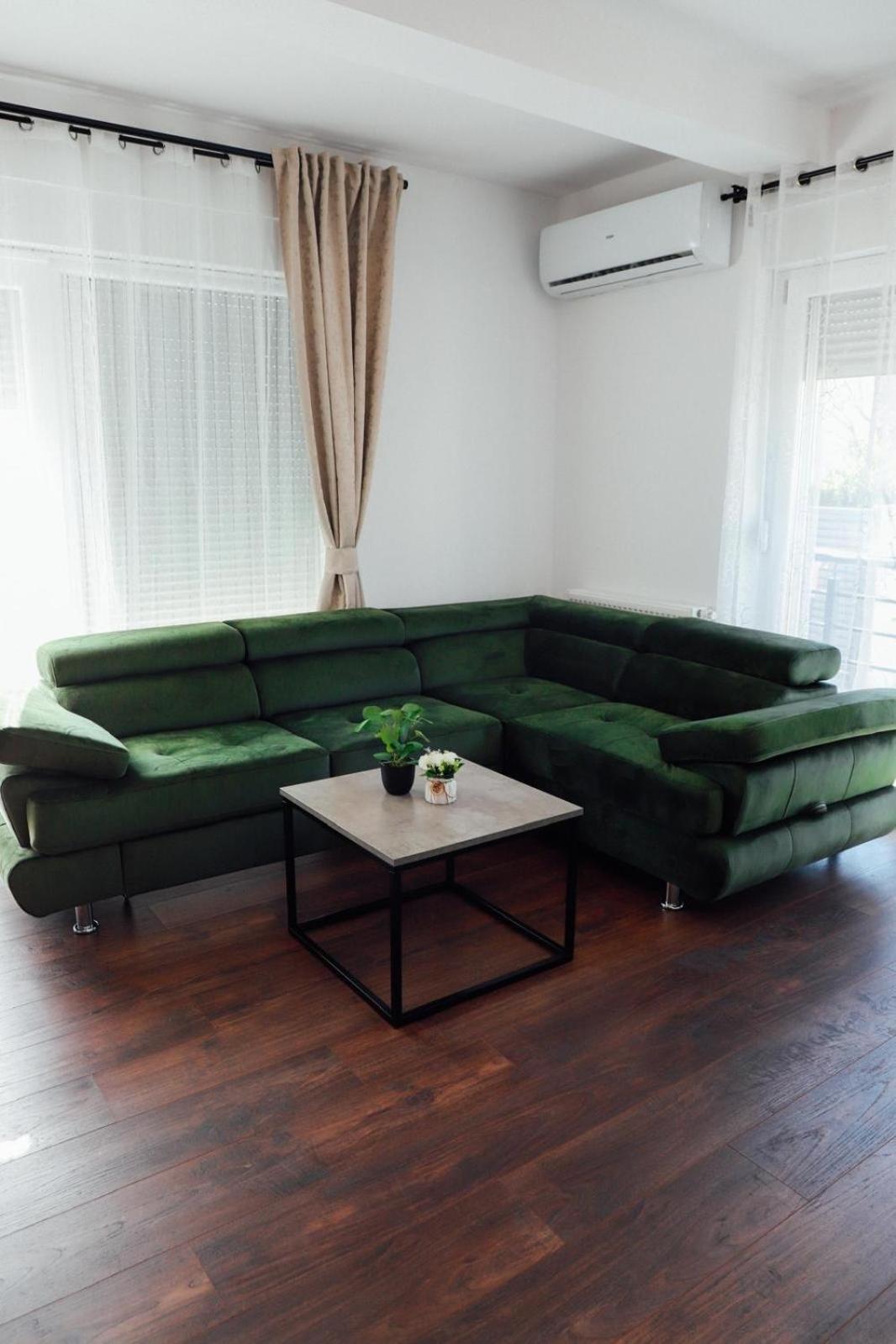 Holiday Apartments Ivano & Leo - Private Parking 扎达尔 外观 照片