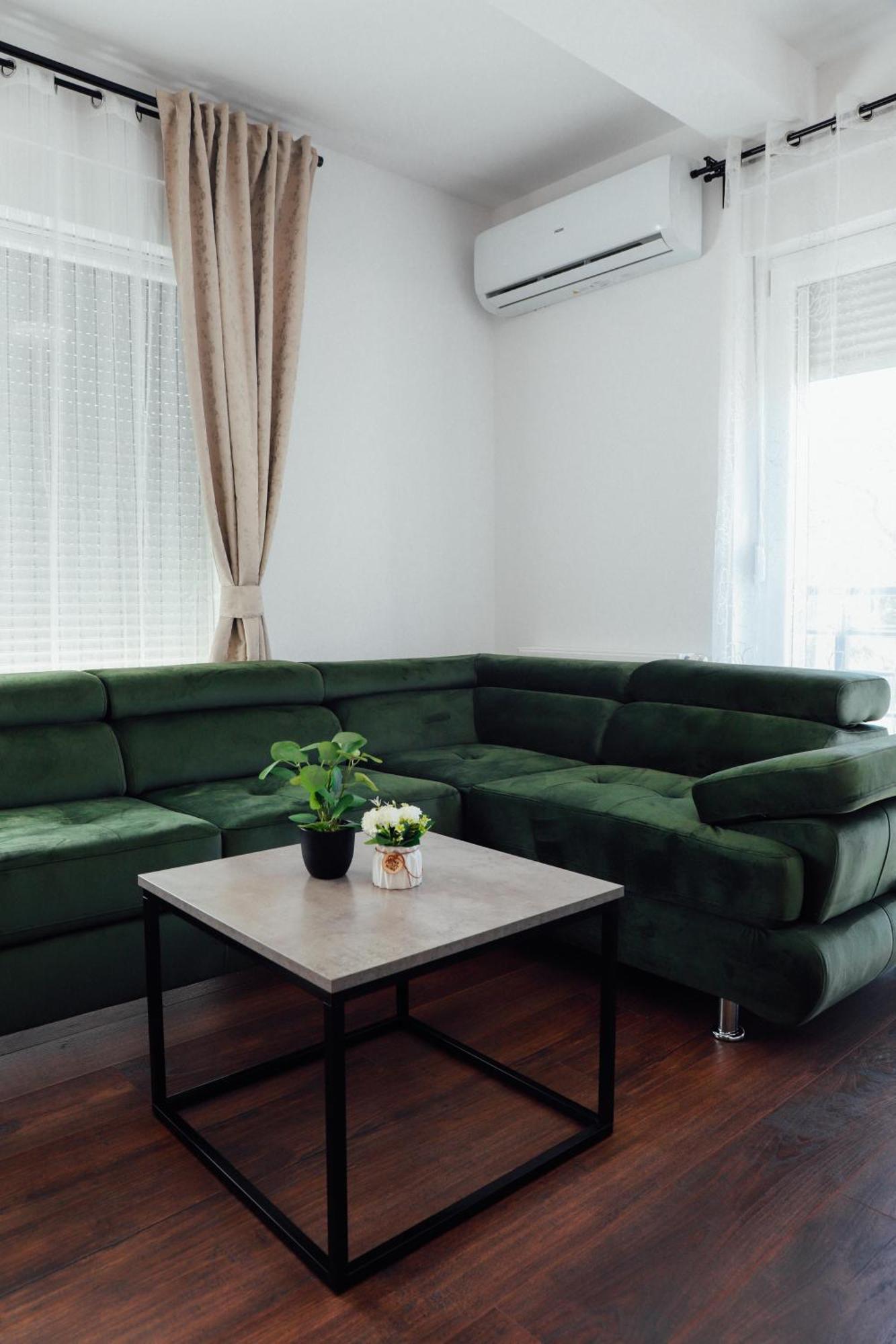 Holiday Apartments Ivano & Leo - Private Parking 扎达尔 外观 照片