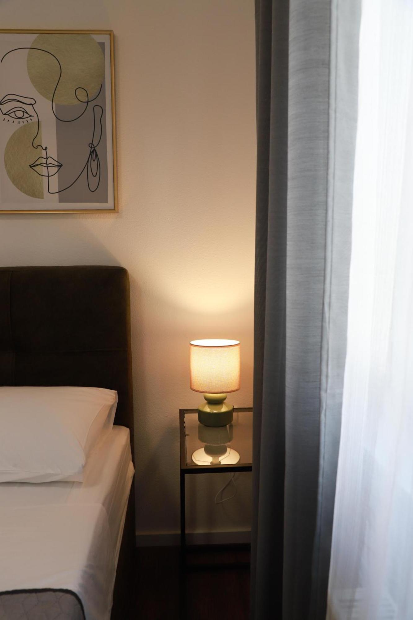 Holiday Apartments Ivano & Leo - Private Parking 扎达尔 外观 照片